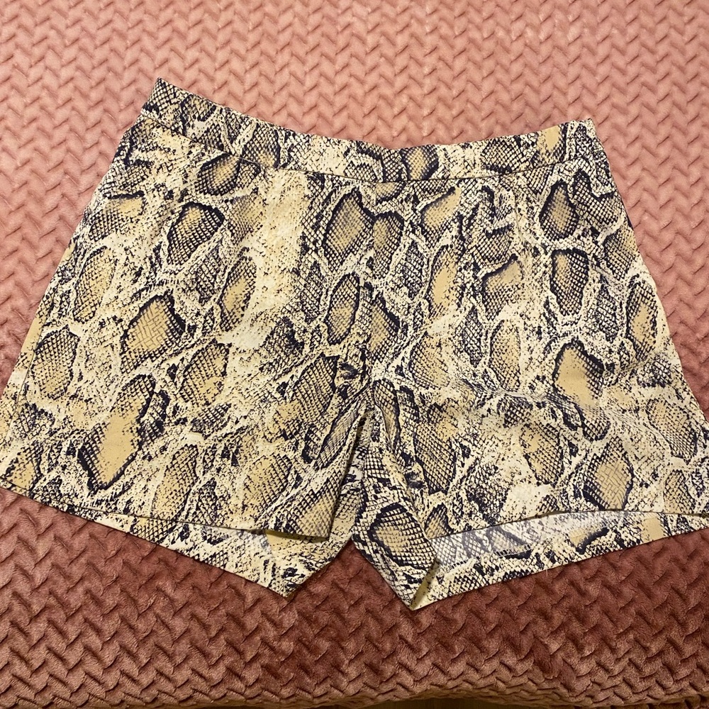 Carolina Belle Montreal Snake print shorts